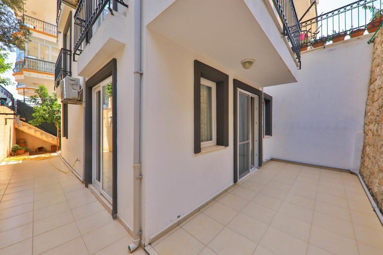 Duygu Apart Kaş Luaran gambar