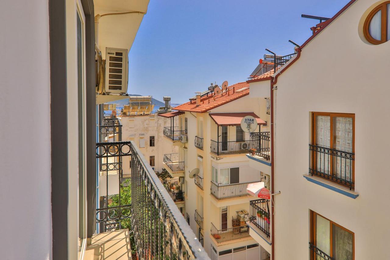 Duygu Apart Kaş Luaran gambar